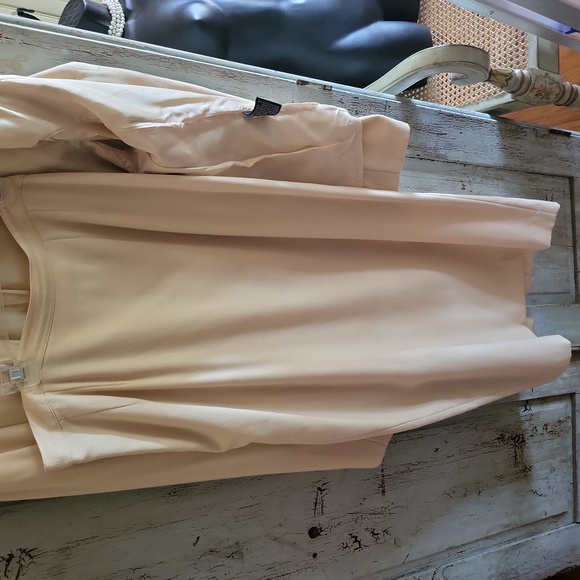 KASPER SUIT - Picture 6 of 8